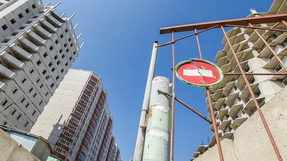 Объем строительства жилья в Новосибирске рухнул в полтора раза