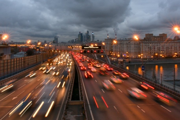 Более 72 км новых дорог построят в Москве в 2021 году