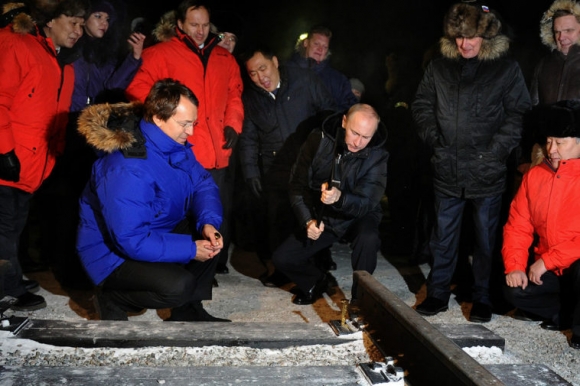 Золотой костыль от Путина – еще не дорога: строительство железной дороги в Туве отложено