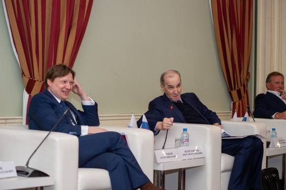 На круглом столе НОСТРОЙ обсудили важнейшие вопросы работы стройкомплекса России