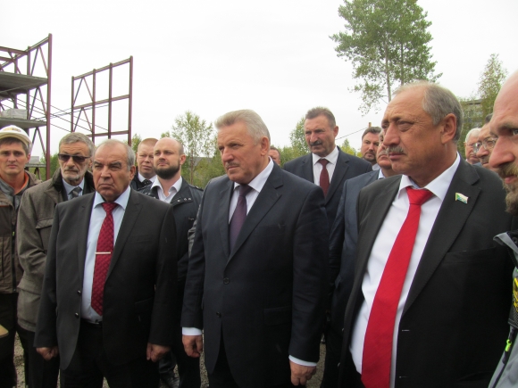 Губернатор Хабаровского края посетил стройплощадку ЖК «Шахтер» в Чегдомыне