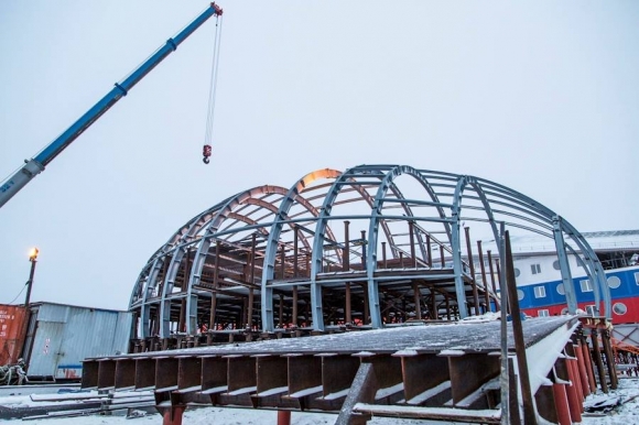 Почти  250 тыс тонн стройматериалов и техники завезли в Арктику