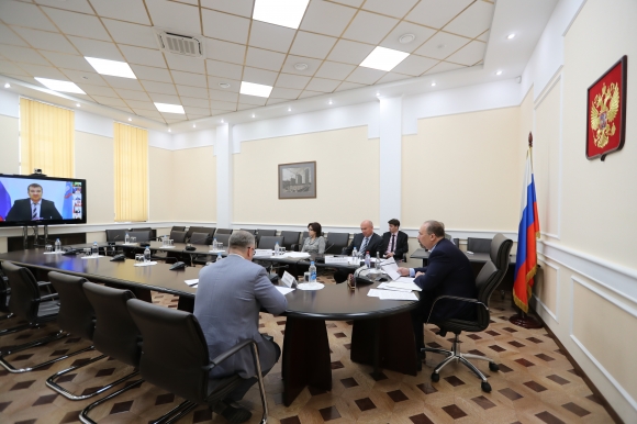 Минстрой требует от губернаторов взяться за Нацреестр