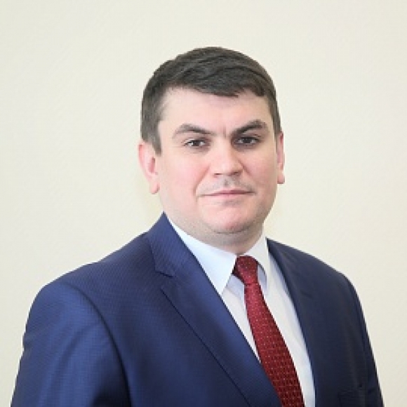 Перестановки в Минстрое: вместо Елены Сиэрра замминистром назначен Юрий Гордеев