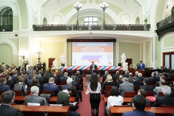 Предприниматели – против коррупции, а чиновники – тихо «за»…