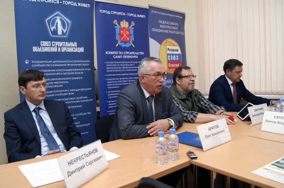 Петербургские строители  предлагают скорректировать закон о долевом строительстве жилья