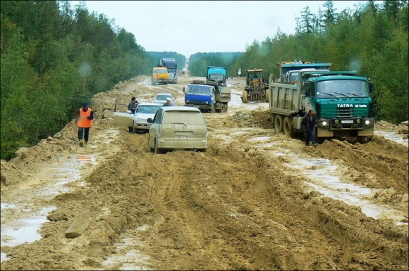 Дороги в России лучше, чем в Зимбабве, и хуже, чем в Бенине и Бурунди