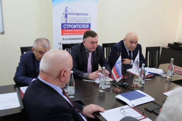 СРО Дагестана единогласно выдвинула Владимира Пехтина в президенты НОСТРОЙ