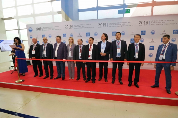 REW 2019:<br />
Все лифты снова <br />
в гости к нам!