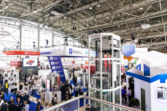 Russian Elevator Week 2019:<br />
высота, комфорт, <br />
безопасность