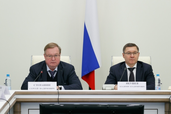 Общественный совет при Минстрое России обсудил все – от Нацпроектов до лифтов