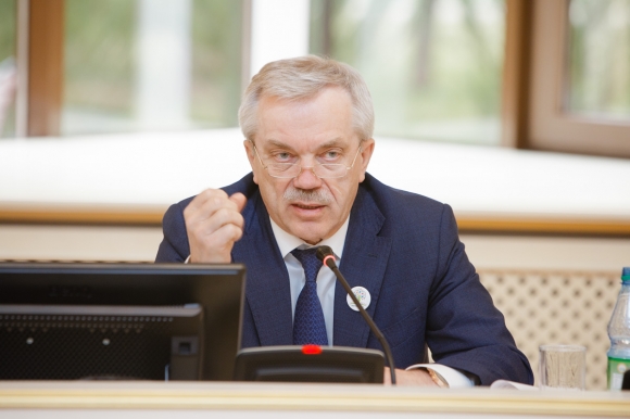 Губернатор Савченко предложил использовать фонды СРО на поддержку строительной отрасли