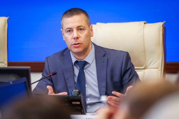 Госзакупки и жизнь: <br />
до, во время <br />
и после пандемии