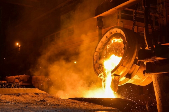 Власти РФ подготовят предложения по изменению налогов для металлургов во время пиковых цен