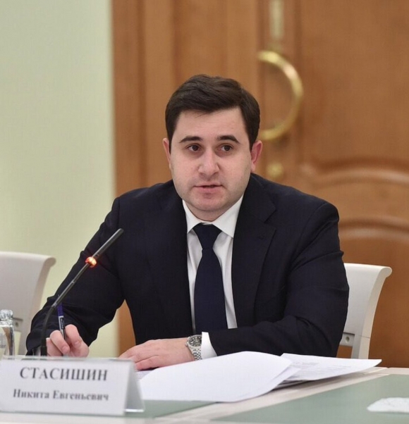 Минстрой проведет строгий отбор на пилотный ввоз трудовых мигрантов
