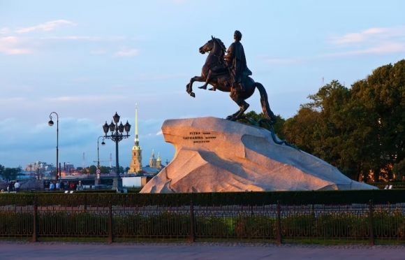 Запрет на очные публичные слушания по стройкам в Петербурге продлили до конца года