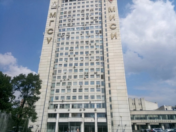 Ректор МГСУ выступил за массовое возвращение специалитета по строительству