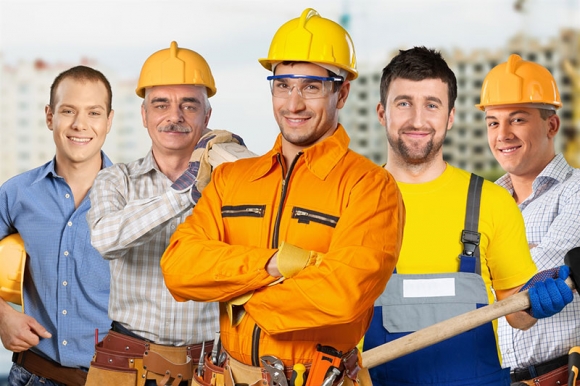 SuperJob: темпы роста зарплат айтишников и строителей сравнялись