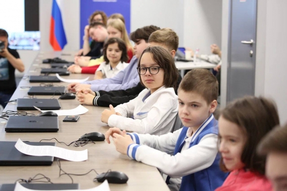 Детский совет при Минстрое России узнал про модули и займется собаками