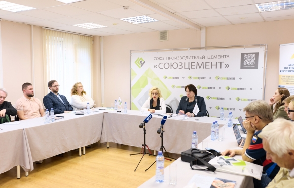 Незаконный оборот цемента медленно снижается - но госконтроль нужно возвращать!