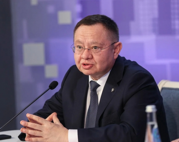 Файзуллин считает скорость строительства в России недостаточной